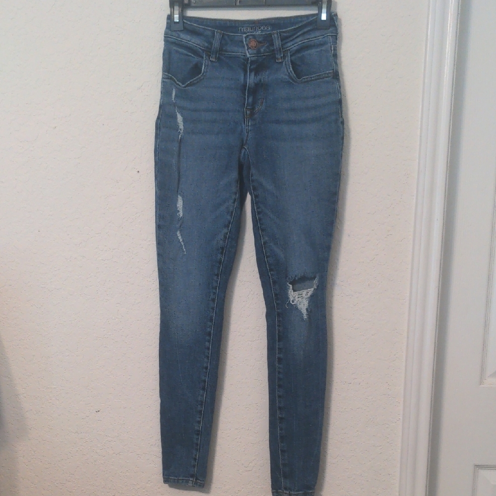 Maurices High Rise Distressed Straight Leg Women's Blue Jeans. Size 0